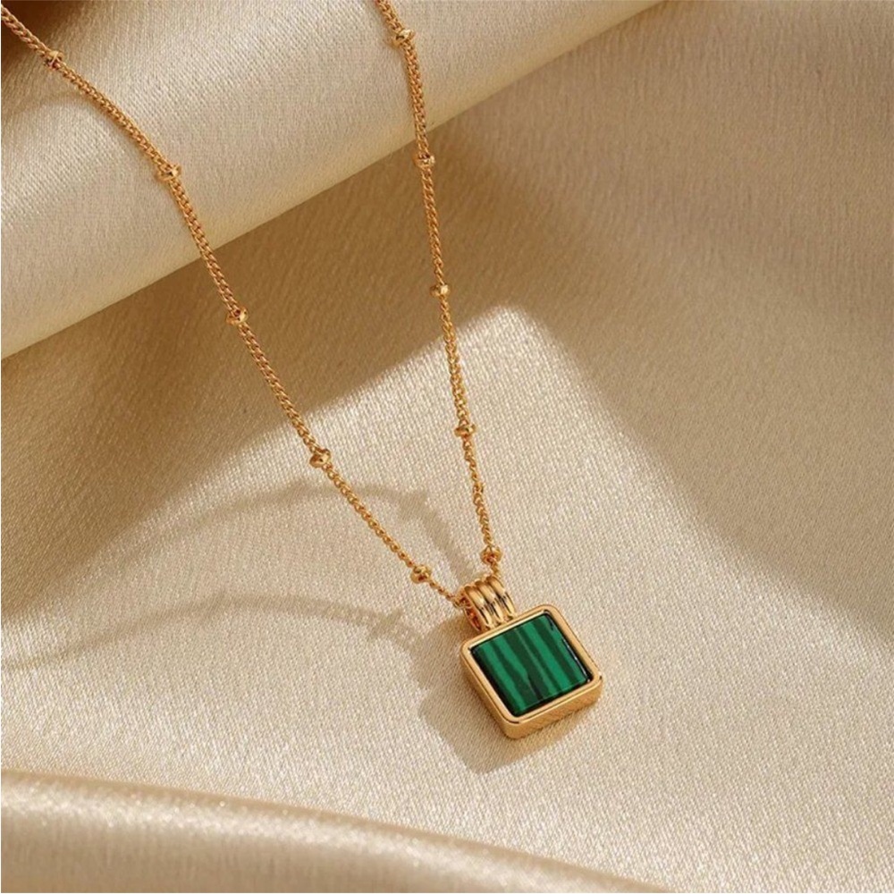 Malachite Women’s Necklace, Square Stone Green Pendant for a Gift *NEW*